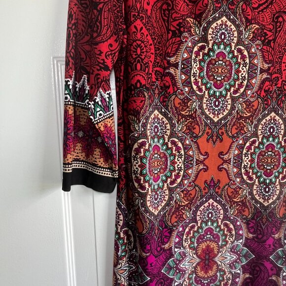 London Times Boho Shift Midi Dress Burgandy and Black Medallion Size 6 - Picture 3 of 7